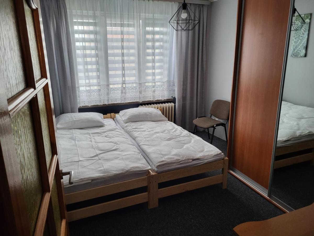 Apartament Sosnowy Z Parkingiem Torun Exterior photo